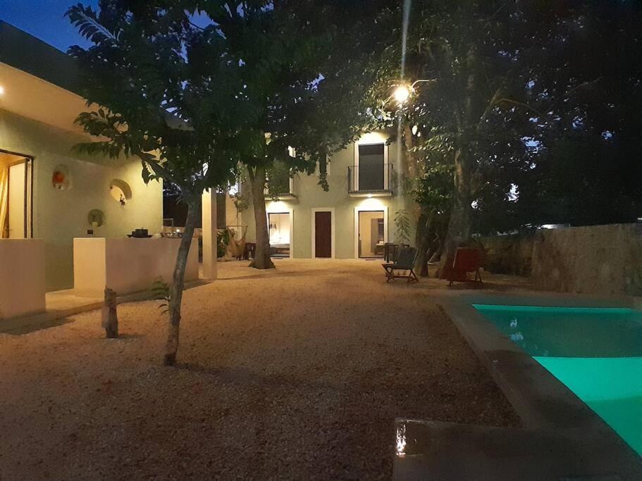Charming Colonial-Style Room In The Heart Of Valladolid Екстер'єр фото